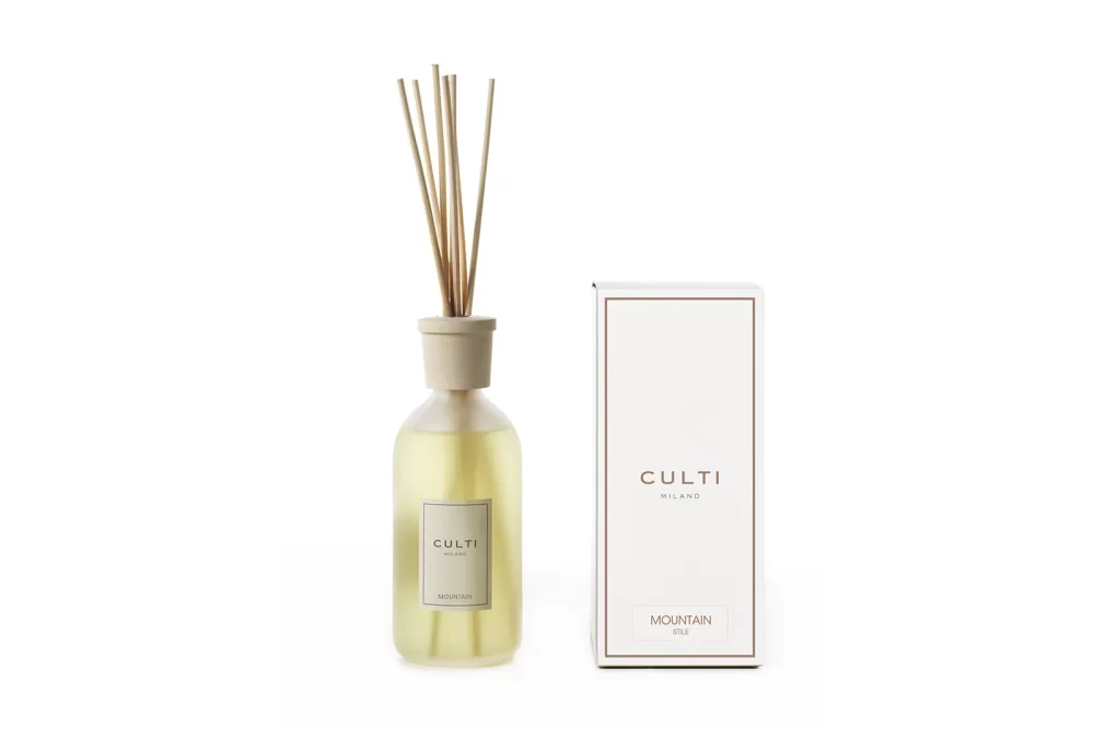 Culti Milano Mountain Diffuser 500 ml - Holzig erfrischender Raumduft mit Vetiver, Kardamon & Zedernholz für bis zu 4 Monate Duftgenuss