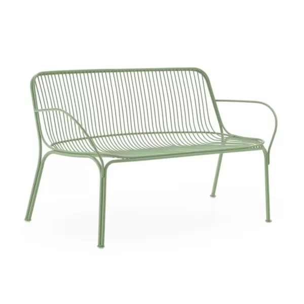 Kartell Hiray Outdoor Sofa in Grün – Nachhaltiges Design, Metallstruktur, vielseitig einsetzbar, perfekt für Innen- und Außenbereich.