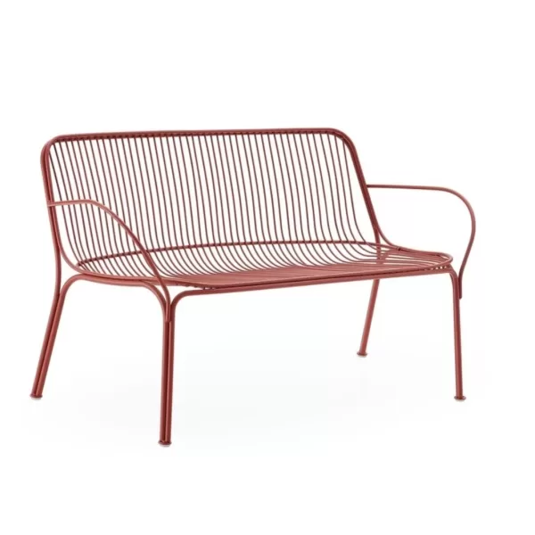 Kartell HIRAY Outdoor Sofa Rostrot – Nachhaltiges Design aus Metall, zeitlose Ästhetik, ideal für Innen- und Außenbereich, vielfältige Farben erhältlich.