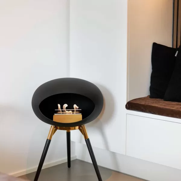 Le Feu Ground Low Black Bioethanol Kamin - Smoked Oak, tragbar, elegant, rauchfrei, für Innen & Außen, inkl. Brenner & Beine, 45 cm