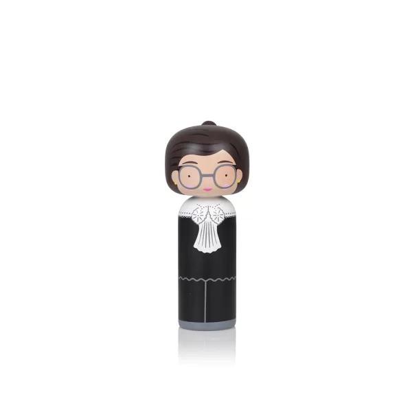 Lucie Kaas Kokeshi Doll Ruth | Handbemalt | Größe S | Schima Superba Holz | Inspiration: Ruth Bader Ginsburg | Unique Collectible