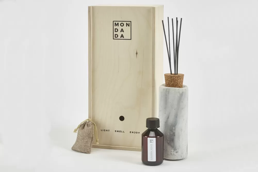 Mon Dada Urban Diffuser Desire Sky - Handgefertigt in Belgien, Grau, 200ml Raumduft, Duftstäbchen, Luxus Duft für Ihr Zuhause