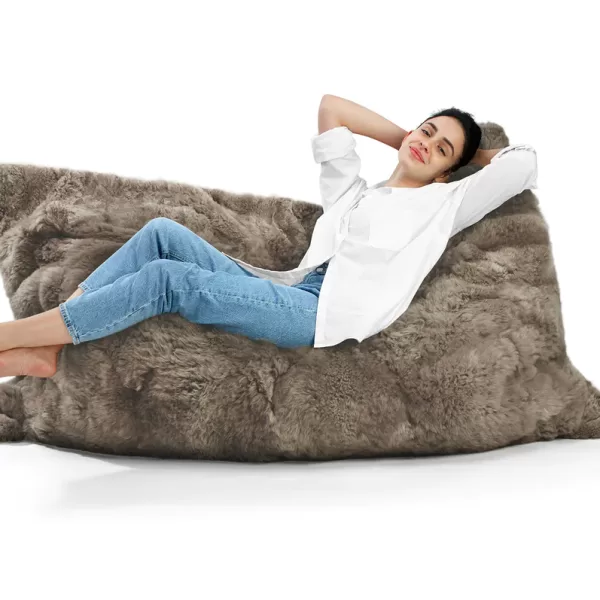 WEICH Couture Alpaca Lounger REY | Dunkelchampagner | Luxuriöses Alpaka & italienisches Leder | Ethik & Nachhaltigkeit | Exklusives Design