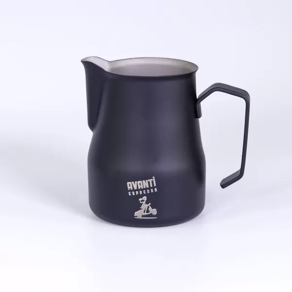 AVANTI MOTTA Profi Milchkanne 0,35L Schwarz – italienisches Barista Zubehör für perfektes Milchschaum und Cappuccino, schwere Qualität.