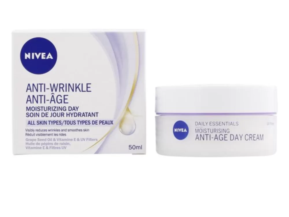 NIVEA Anti-Falten Tagescreme 50 ml - Feuchtigkeitspflege für alle Hauttypen, Anti-Aging, mit Sheabutter & Ubiquinon