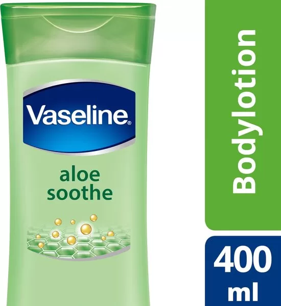 Vaseline Aloe Soothe Bodylotion - 400 ml | Hydraterende Lotion voor Droge Huid | Met Aloë Vera | Snelle Inwerking, Niet Vettig, Kalmerend