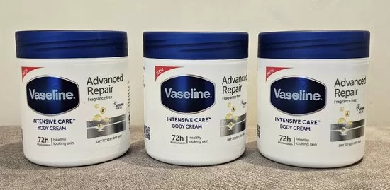 Vaseline Intensive Care Advanced Repair Body Cream, 3x400ml - Unscented, Fast Healing, 48-Hour Moisturisation, Eczema Friendly, Deeply Nourishing