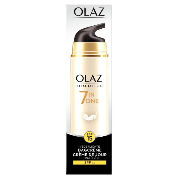 Olaz Total Effects 7in1 Vederlichte Dagcrème SPF15 – Anti-veroudering, Hydratatie, Niacinamide, UVA/UVB Bescherming, Voor Stralende Huid