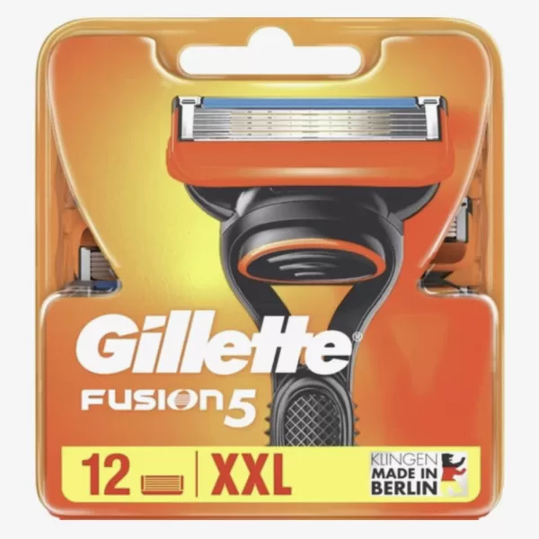 Gillette Fusion Scheermesjes 12 Stuks - 5 Antifriction Mesjes, Flexibele Comfort Guard, Vitamine E, Aloë, Ideaal voor Lastige Plekken