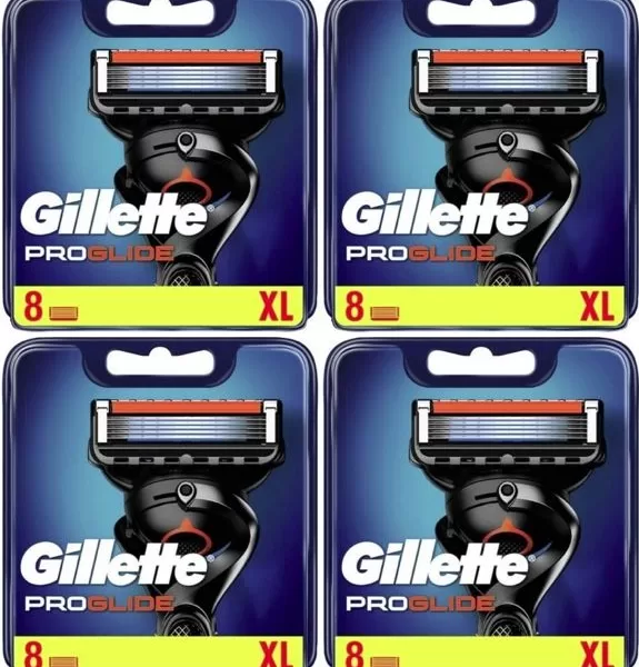 GILLETTE Fusion ProGlide Scheermesjes - 32 Stuks (4x8) - Ultra Dunne Mesjes, Comfortabel Scheren, Precisie Trimmer, Super Deal!
