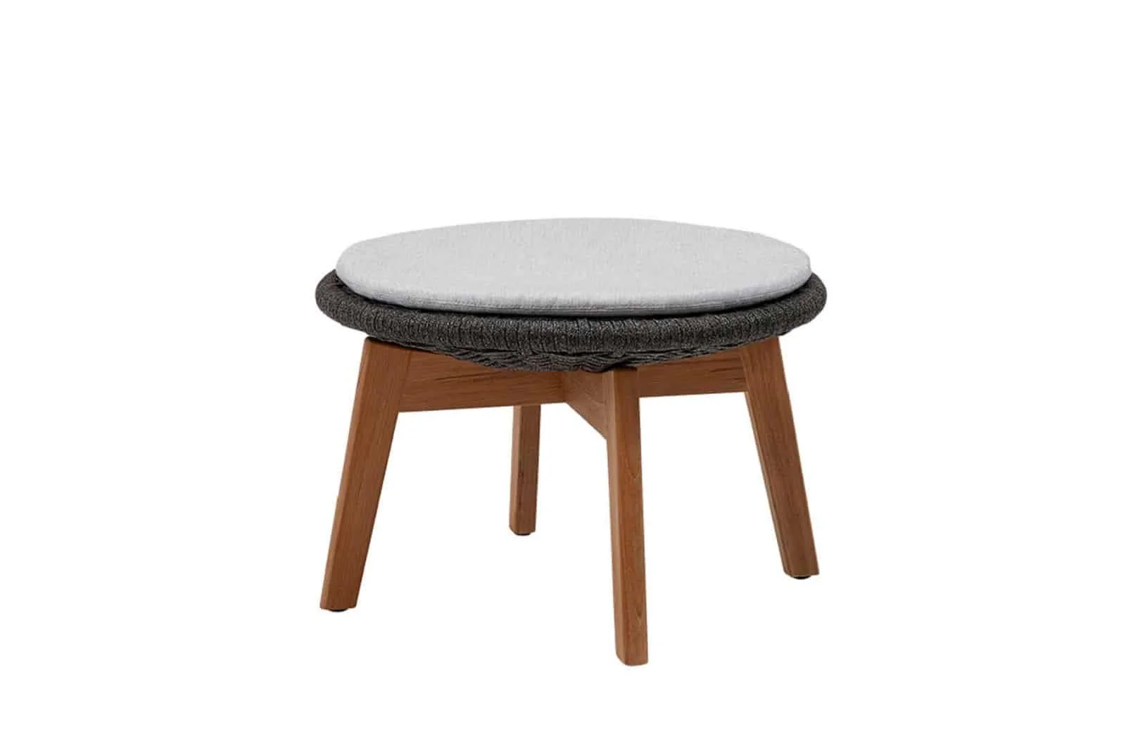 Cane-line Peacock Hocker/Beistelltisch in Dunkelgrau mit Kissen in Hellgrau, UV-beständig, Soft Rope, für Outdoor, modernes Design Cane-line Peacock Hocker/Beistelltisch in Dunkelgrau mit Kissen in Hellgrau, UV-beständig, Soft Rope, für Outdoor, modernes Design