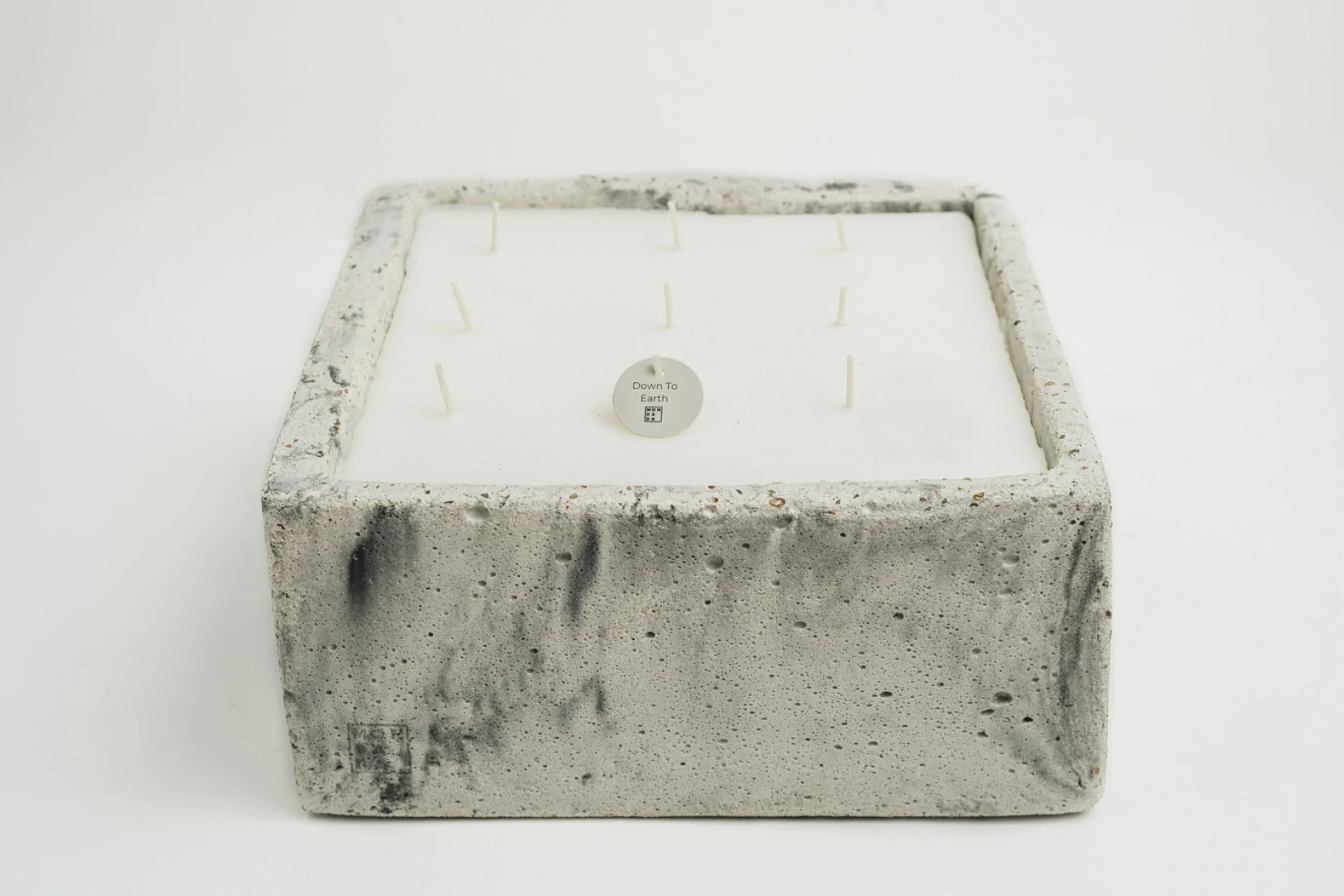 Mon Dada Urban Square Duftkerze - Handgefertigt in Belgien, Soja-Kokoswachs, erdige Noten, Geschenkbox, Grau, 200g Mon Dada Urban Square Duftkerze - Handgefertigt in Belgien, Soja-Kokoswachs, erdige Noten, Geschenkbox, Grau, 200g