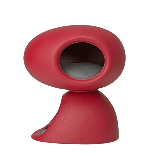 Qeeboo Cat Cave Bordeaux – Stylisches Katzenhaus mit Kratzmatte & Bullauge, entworfen von Stefano Giovannoni, ideal für moderne Wohnräume. Qeeboo Cat Cave Bordeaux – Stylisches Katzenhaus mit Kratzmatte & Bullauge, entworfen von Stefano Giovannoni, ideal für moderne Wohnräume.