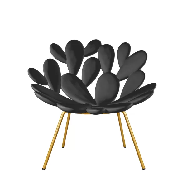 Qeeboo Filicudi Armchair - Black & Brass, Mediterraner Loungesessel, Innen- und Außenbereich, von Marcantonio entworfen Qeeboo Filicudi Armchair - Black & Brass, Mediterraner Loungesessel, Innen- und Außenbereich, von Marcantonio entworfen