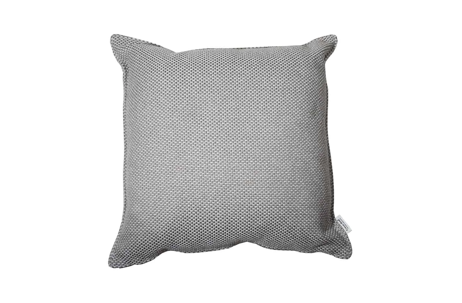 Cane-line Focus Zierkissen 50x50 cm - Lichtgrau, UV-beständig, antibakteriell, waschbar, ideal für Innen- und Außenbereich Cane-line Focus Zierkissen 50x50 cm - Lichtgrau, UV-beständig, antibakteriell, waschbar, ideal für Innen- und Außenbereich