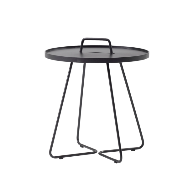 Cane-line On-the-Move Beistelltisch Small, Schwarz - Leicht, modern, abnehmbarer Tablett-Tisch, Aluminium, vielseitig und pflegeleicht Cane-line On-the-Move Beistelltisch Small, Schwarz - Leicht, modern, abnehmbarer Tablett-Tisch, Aluminium, vielseitig und pflegeleicht