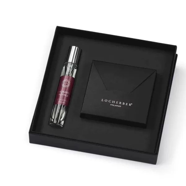 Locherber Milano Rhubarbe Royal Kit Sachet | Mood Collection | Fruchtiger Raumduft mit Rhabarber, Grapefruit & Moschus | Unisex Duft Locherber Milano Rhubarbe Royal Kit Sachet | Mood Collection | Fruchtiger Raumduft mit Rhabarber, Grapefruit & Moschus | Unisex Duft