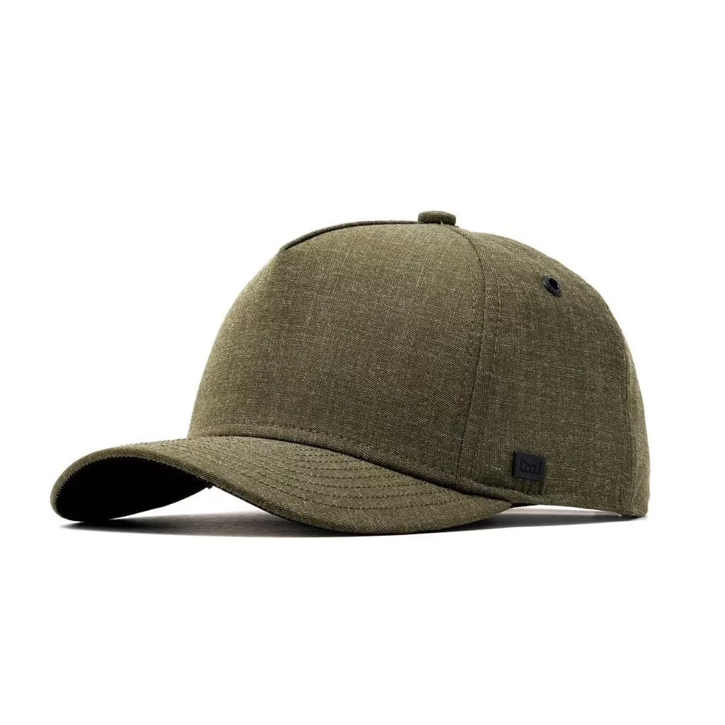 MELIN Odyssey Olive Cap - Strukturierte Kronenpaneele, versteckte Innentasche, Soft-Touch Snapback, gebürstetes Wildleder Visier MELIN Odyssey Olive Cap - Strukturierte Kronenpaneele, versteckte Innentasche, Soft-Touch Snapback, gebürstetes Wildleder Visier
