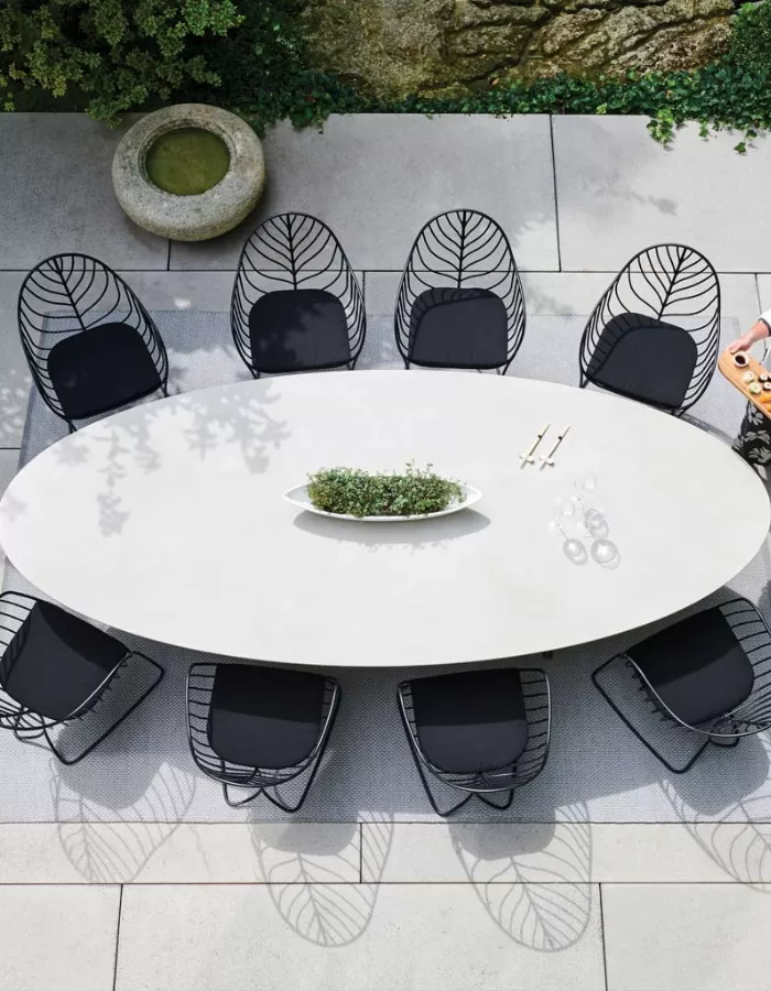 Novoline Outdoor Tischszene CONIX/FOLIA von ROYAL BOTANIA – 1x runder Tisch + 6x elegante Stühle, Ductal® Beton, ergonomisch, verschiedene Farben Novoline Outdoor Tischszene CONIX/FOLIA von ROYAL BOTANIA – 1x runder Tisch + 6x elegante Stühle, Ductal® Beton, ergonomisch, verschiedene Farben