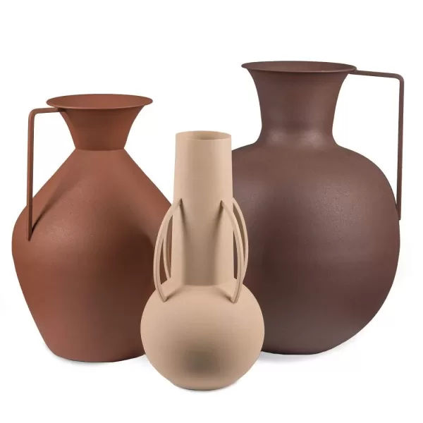Pols Potten Roman Vasen Set 3er Cognac | Handgefertigte Eisenvasen im antiken Stil | Modernes Design mit einzigartiger Textur Pols Potten Roman Vasen Set 3er Cognac | Handgefertigte Eisenvasen im antiken Stil | Modernes Design mit einzigartiger Textur