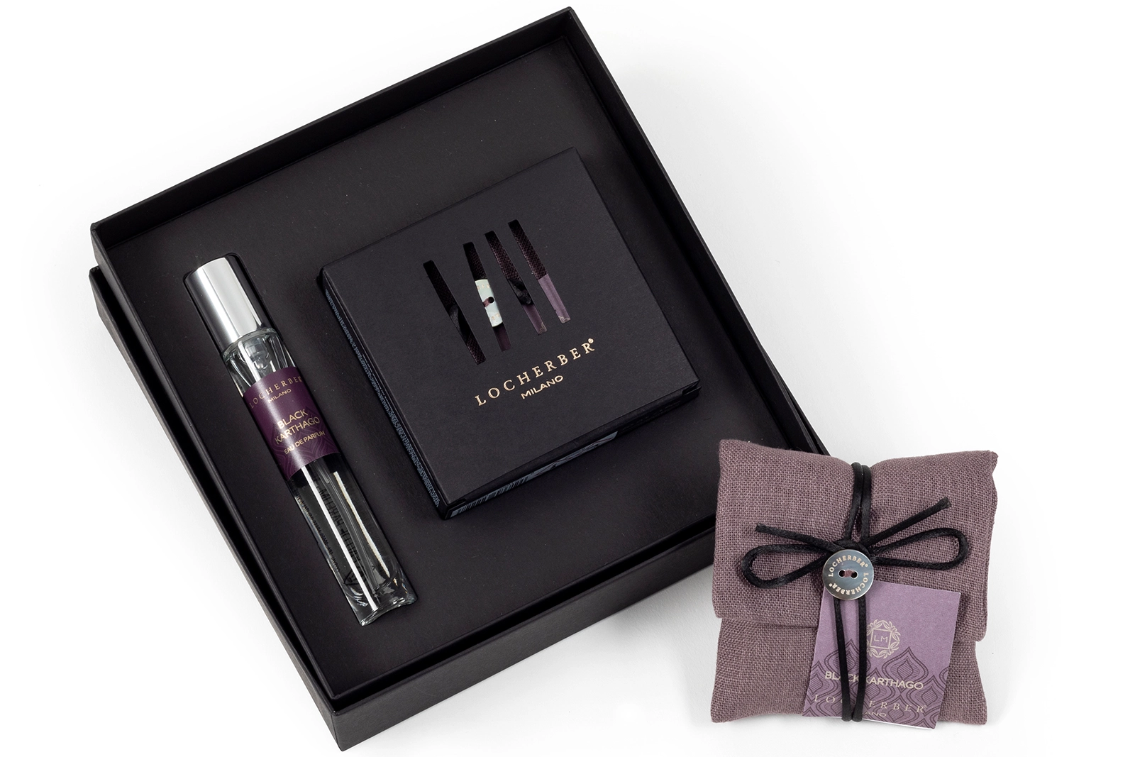 Locherber Milano Black Karthago Geschenkset | Skyline Collection | Duftsachet & 10ml Eau de Parfum Spray | Raumduft mit fruchtigen Aromen Locherber Milano Black Karthago Geschenkset | Skyline Collection | Duftsachet & 10ml Eau de Parfum Spray | Raumduft mit fruchtigen Aromen