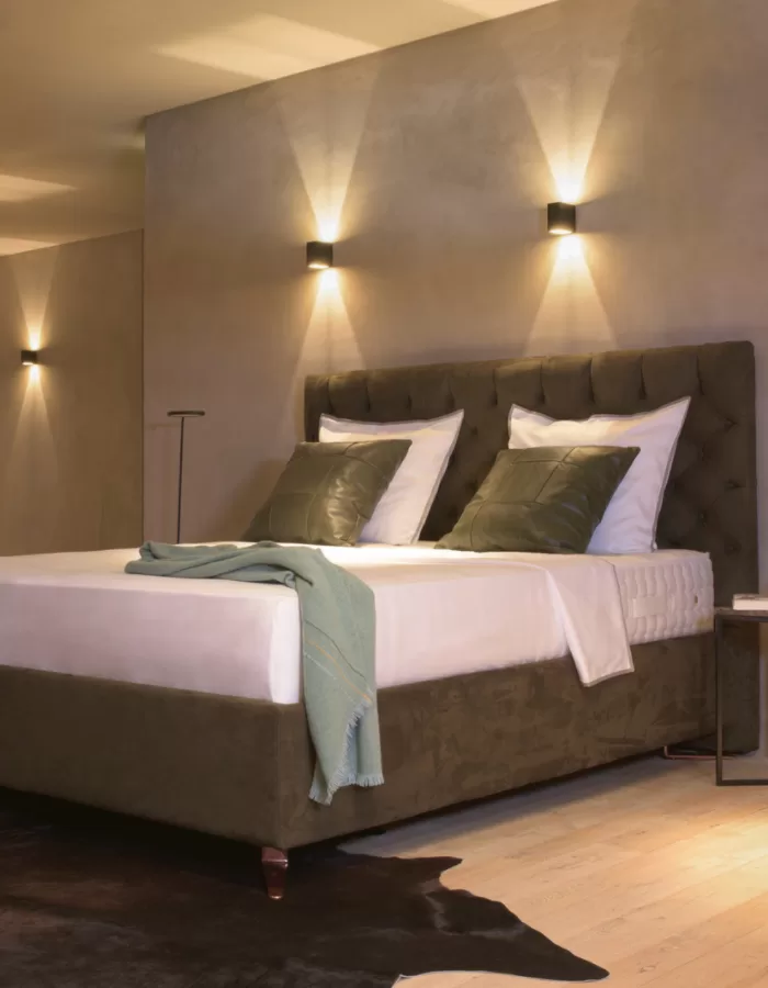 Novoline Deluxe Boxspringbett 180x200 cm mit abnehmbarem Bezug, 2 Topper, 7 Komfortzonen, erhöhter Schlafkomfort, hart/medium Matratzenhärte. Novoline Deluxe Boxspringbett 180x200 cm mit abnehmbarem Bezug, 2 Topper, 7 Komfortzonen, erhöhter Schlafkomfort, hart/medium Matratzenhärte.