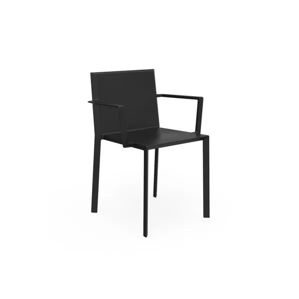 Vondom Quartz Stuhl mit Armlehnen in Schwarz – Designer Möbel, UV-stabil, leicht, 100% recycelbar, modern & zeitlos von Ramon Esteve Vondom Quartz Stuhl mit Armlehnen in Schwarz – Designer Möbel, UV-stabil, leicht, 100% recycelbar, modern & zeitlos von Ramon Esteve