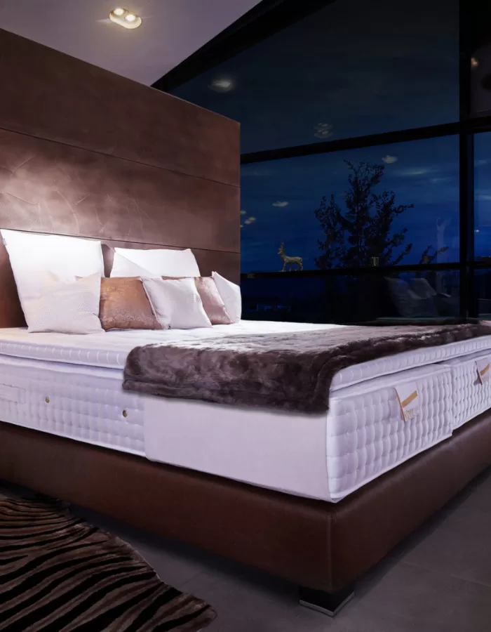 Novoline Deluxe Boxspringbett 90x200 cm, Einzelbett mit 7 Komfortzonen, Matratze Medium, Topper, 25 cm Höhe, optimaler Schlafkomfort Novoline Deluxe Boxspringbett 90x200 cm, Einzelbett mit 7 Komfortzonen, Matratze Medium, Topper, 25 cm Höhe, optimaler Schlafkomfort